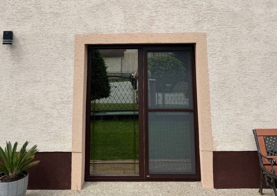 Sötét alumínium borítású teraszajtó